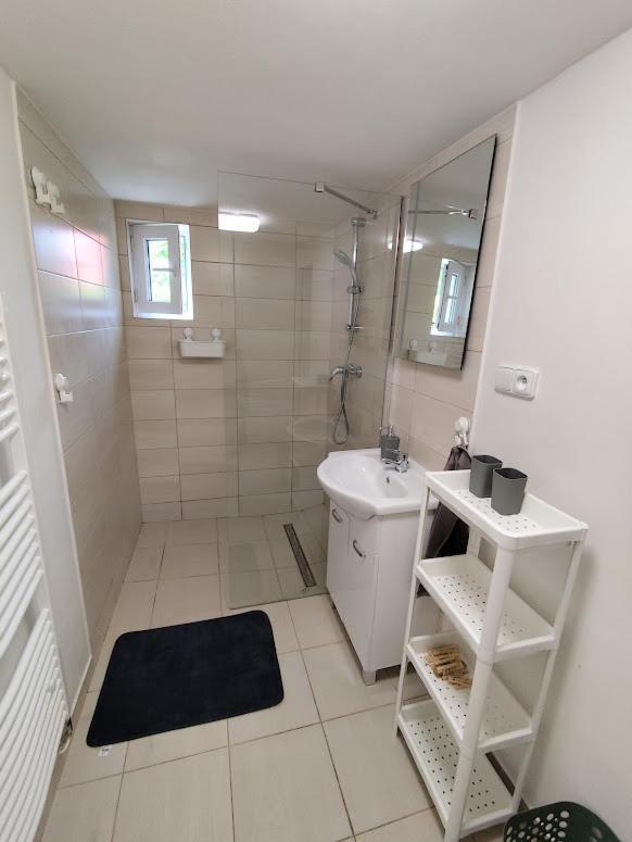 Apartman Terezka Jílové Exterior foto